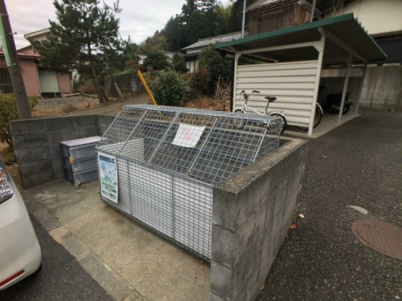 コスモスB ゴミ置き場です。
