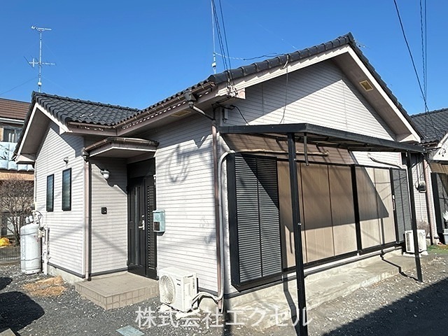 ペットと一緒にゆったりとお暮らしいただける貸家です。