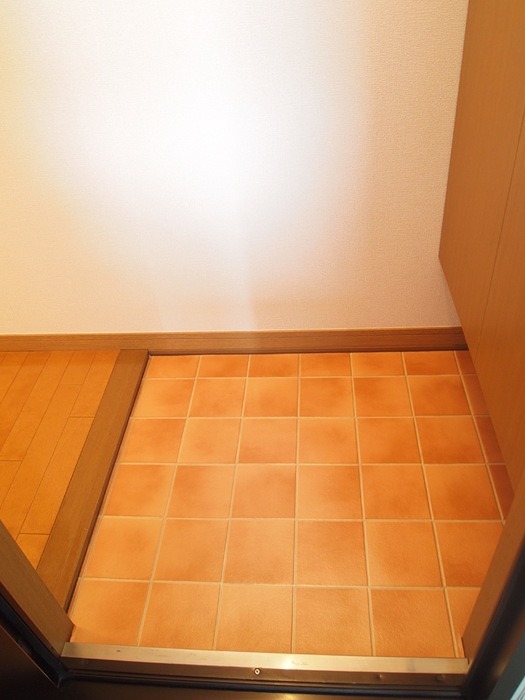 エクレール シューズBOX完備の玄関です。
