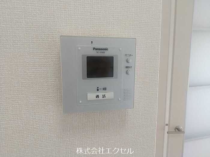 ヴィルオランジュU モニター付きインターホンです。