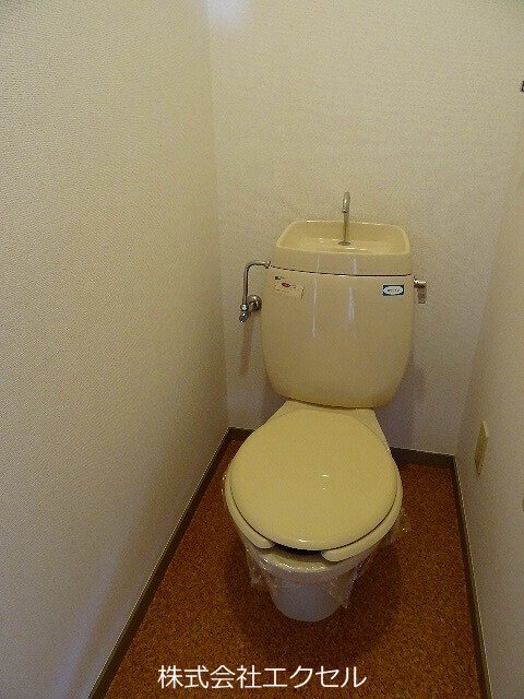 コートエレガンスＪ 清潔感のあるトイレです。