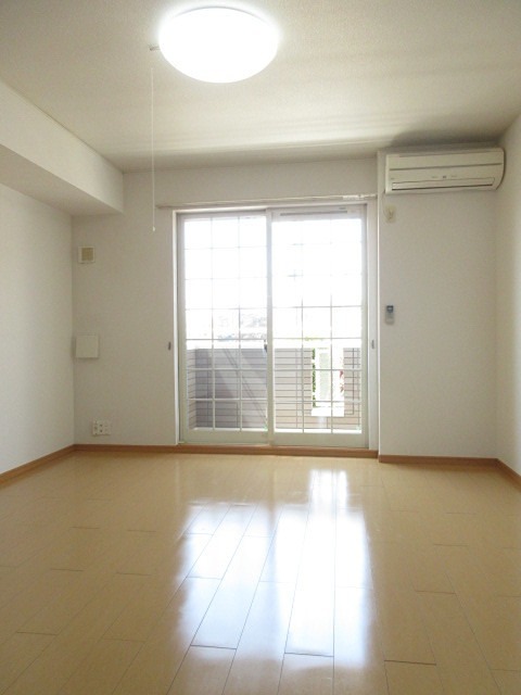 アルバータ3 明るいお部屋です。