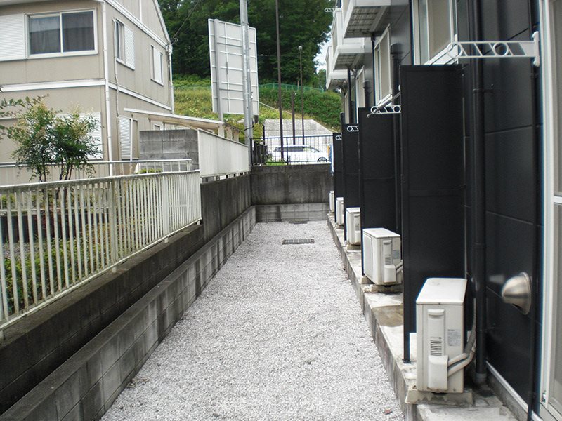 レオパレスHSIRIVER 南東向きです。
