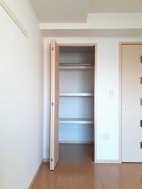 グレイスコート クローゼット完備。