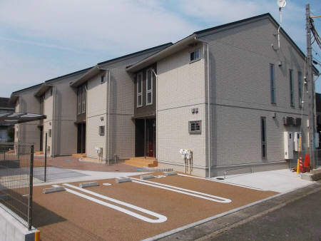 相模原駅から徒歩16分の場所です。