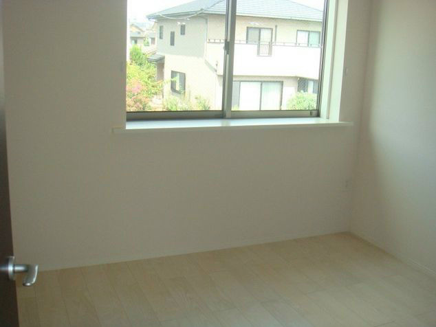 エラン 綺麗なお部屋です。