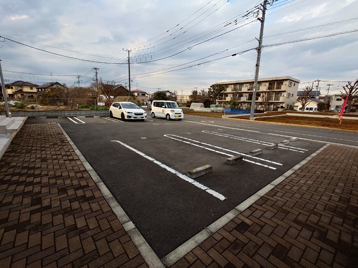 イルフトゥーロ 敷地内駐車場です。
