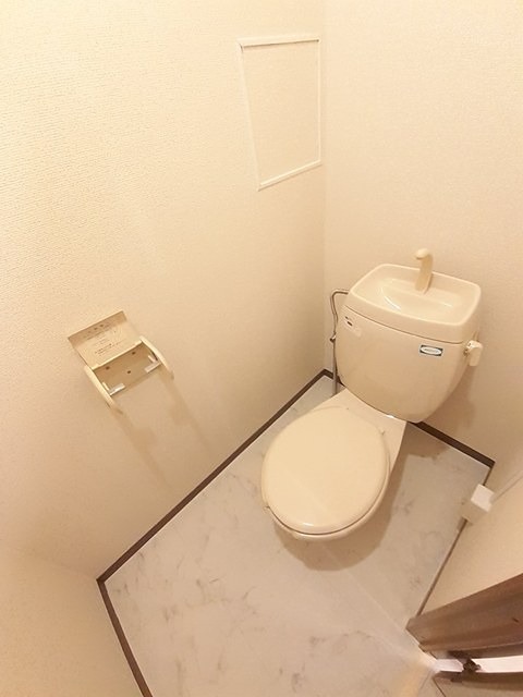 あきる野ビューラー 清潔感のあるトイレです。