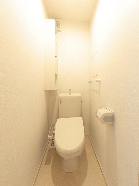 スカイマーク 温水洗浄便座です。