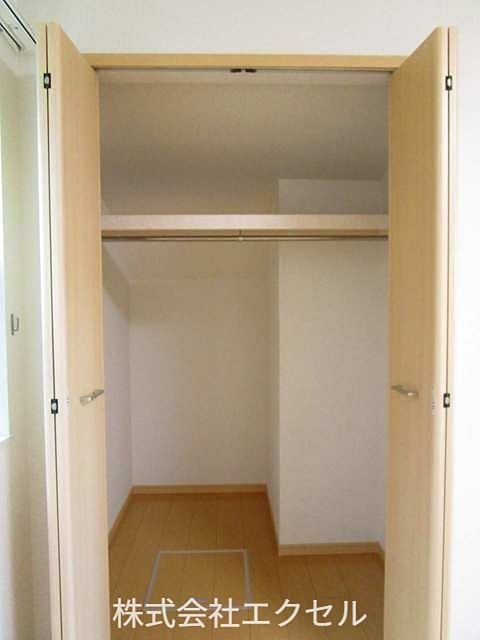 クリーク日野本町 クローゼットです。