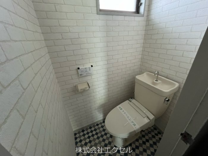 サンパレストミタ 同階別室の物です。