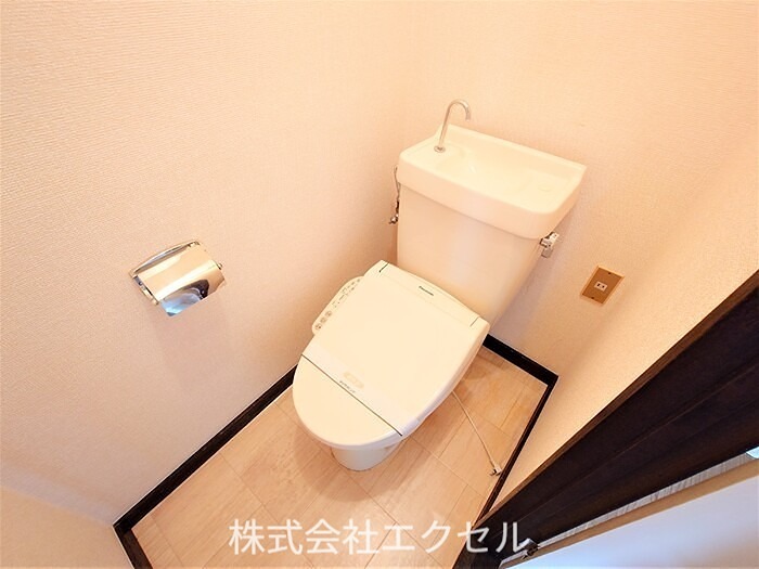 小峯ビル きれいなトイレです。