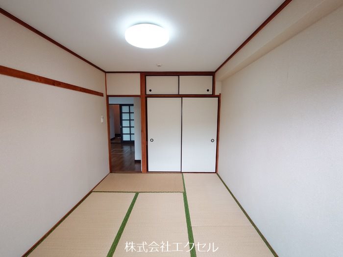 小峯ビル 和室付きです。