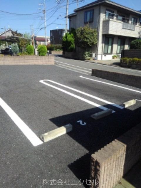 メゾンソレイユ1 敷地内駐車場です。