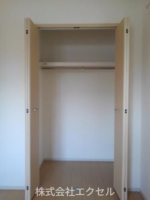 桜コート 収納豊富なお部屋です。