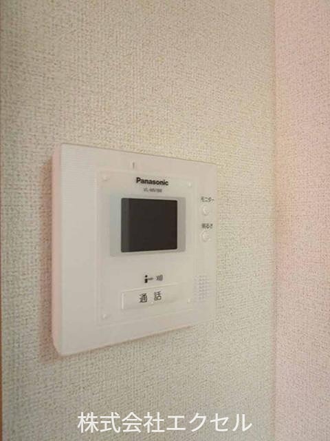 エスポワール３ モニター付きインターホンです。