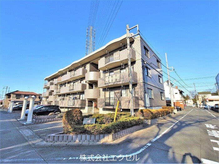 防犯カメラ付マンションです。