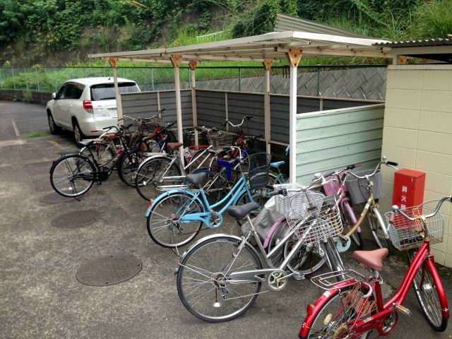 エントピア田代 駐車場