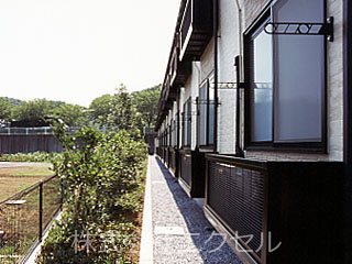 レオパレスHSIRIVER2 南東向きで日当たりも良好。
