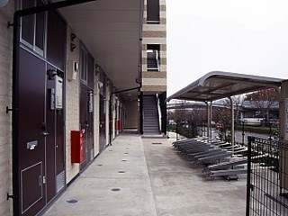 レオパレスクリナーレみなみ野 共用通路です。