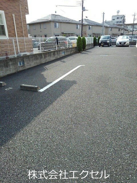 アクティブ3 敷地内駐車場です。