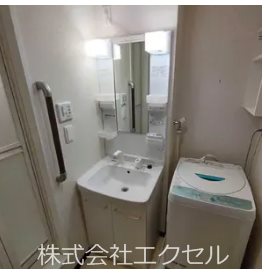 レオネクストWindBell 独立洗面台です。