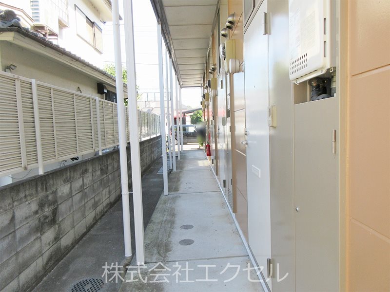 レオパレス慶 共用通路です。