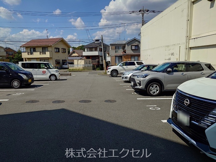 ゼファーコート２ 敷地内駐車場です。