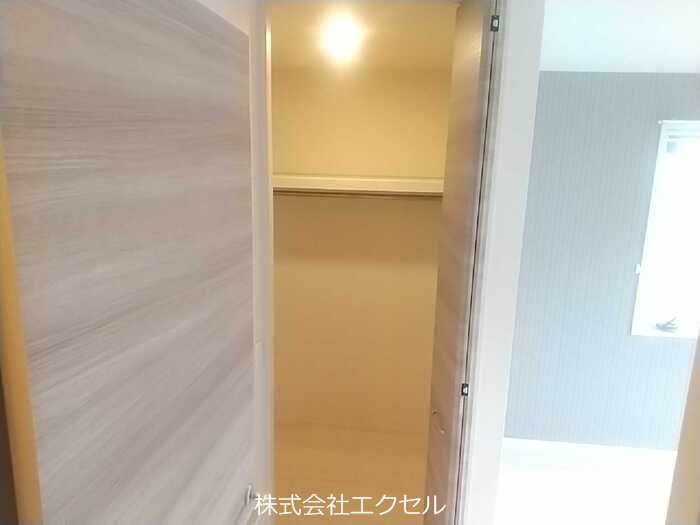 エクセルマルヤマ ウォークインクローゼットです。