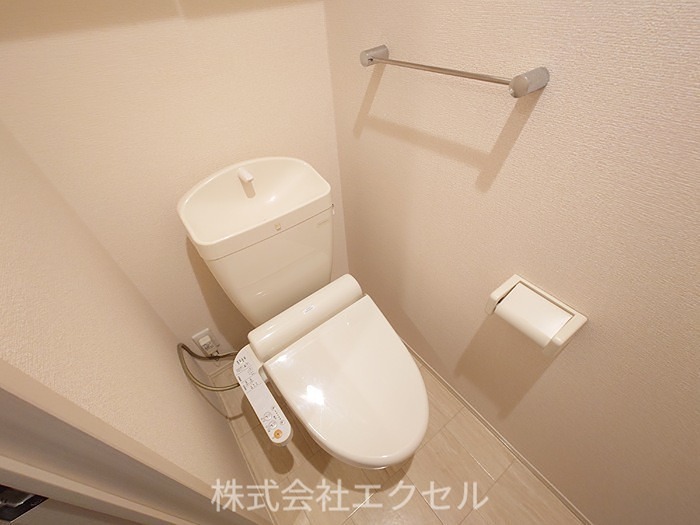 グランボヌールＫＥ 温水洗浄便座です。