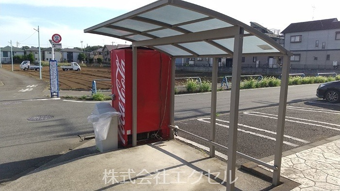 セジュール 屋根付きの駐輪場です。