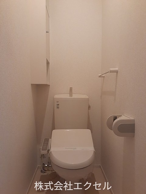グランツェン 温水洗浄便座です。