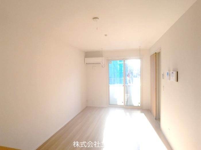 アビータ 2面採光のお部屋です。