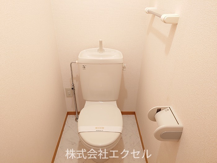 エスポワール壱番館 清潔感のあるトイレです。