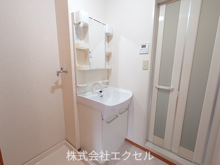 エスポワール壱番館 独立洗面台です。