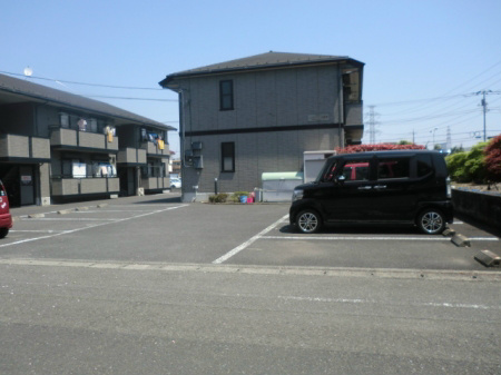 エスポワール壱番館 敷地内駐車場です。