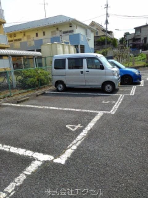 アーバンキャッスル 敷地内駐車場です。