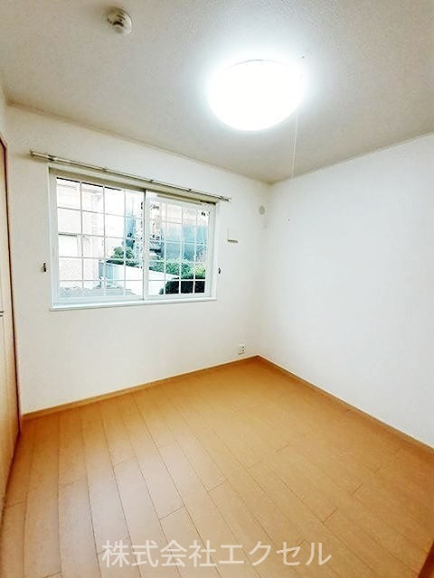 東京都武蔵村山市神明１丁目 フローリングの室内です。