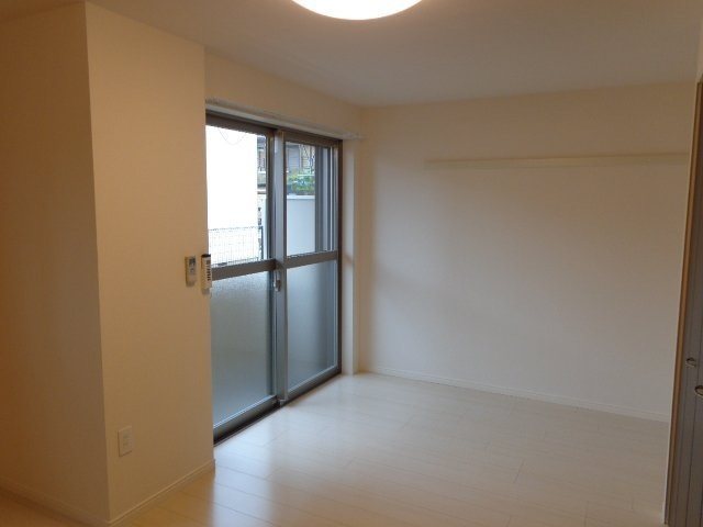 EJハウス 日当たり良好の明るいお部屋♪