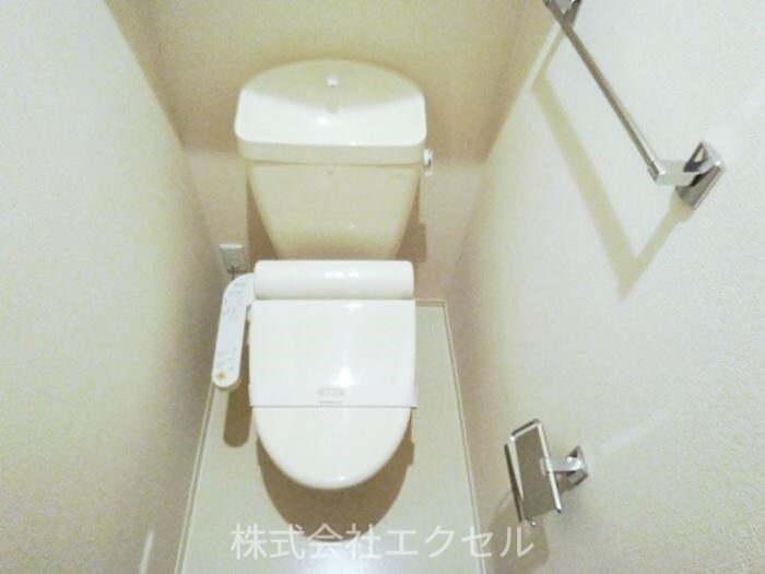 ベルツリー上川原 温水洗浄便座です。