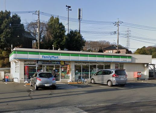 滝山町貸家 ﾌｧﾐﾘｰﾏｰﾄ 新滝山街道店