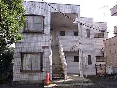 シャンゼール多摩 オシャレな外観です。