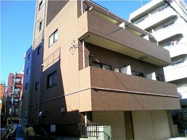 立川駅徒歩5分の駅近物件です。