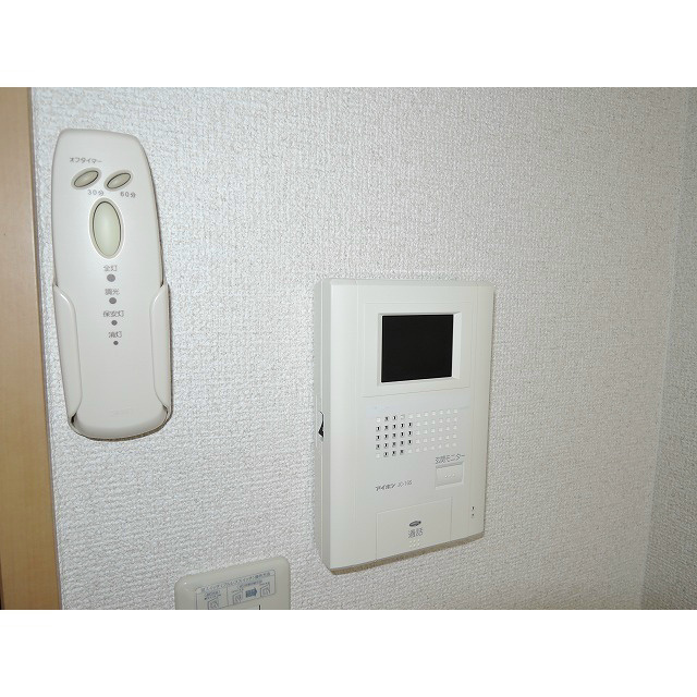 アムールセレステ モニター付インターホンです。