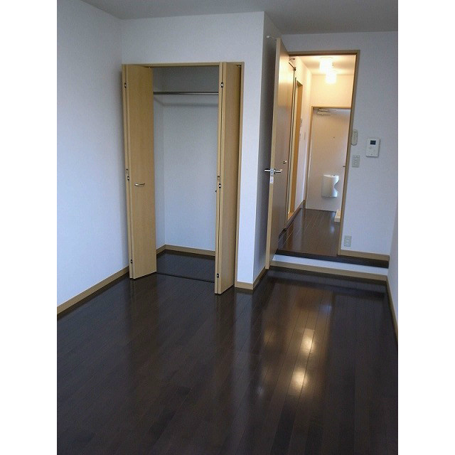 アムールセレステ 綺麗な室内です。