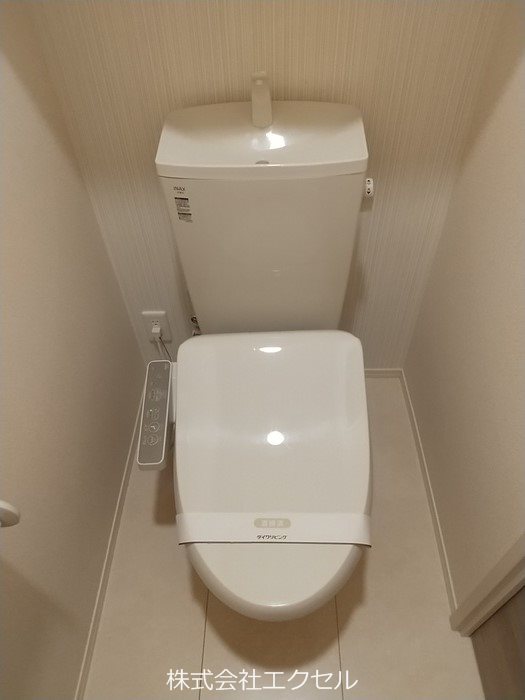 サニーフラット 温水洗浄便座です。