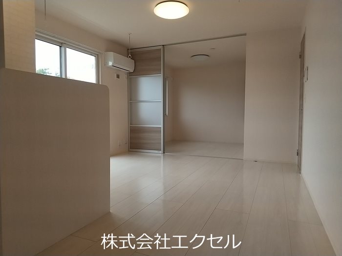 サニーフラット 12畳です。