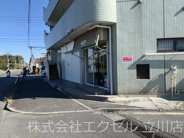 アガサシオン バス通り面です。