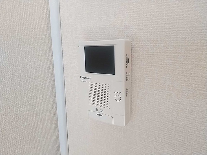 アバンウェルディッツォ モニター付きインターホンです。