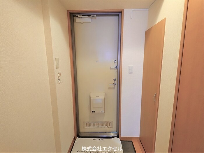 アバンウェルディッツォ シューズボックス完備です。